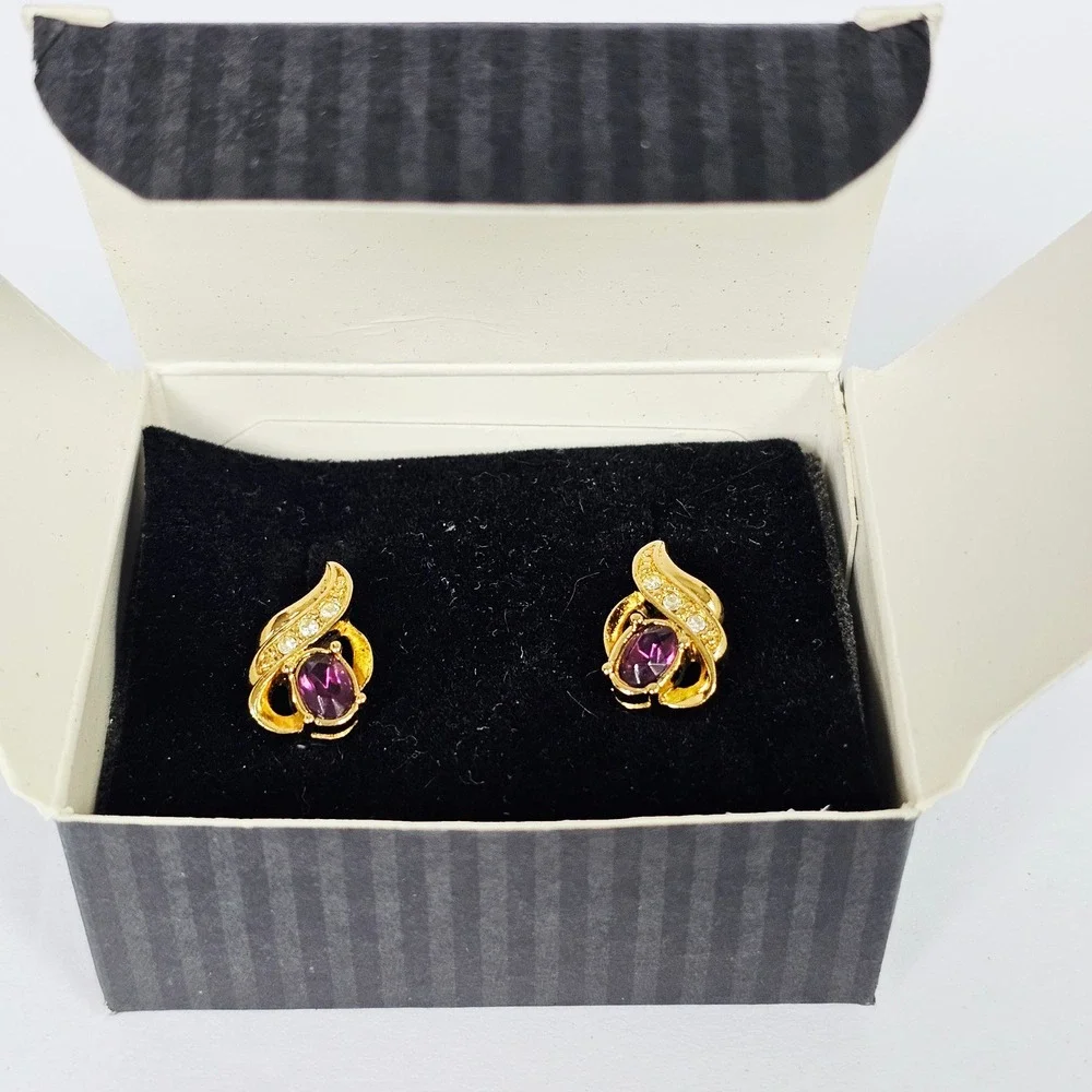 Vintage Avon Clip On Earrings Faux Amethyst Gold Tone Rhinestone‎ Glam Regency